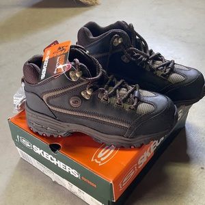 Boys Sketchers boots